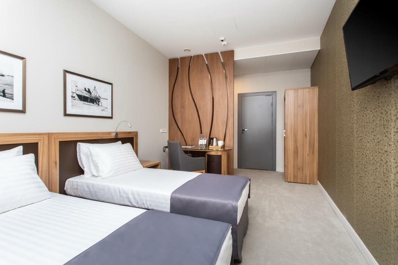 Jakubowy Hotel Gdynia Extérieur photo
